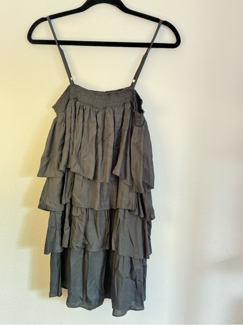 Mustard Seed Layered Ruffle Midi Skirt in Charcoal Gray